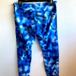 Lululemon low rise wonder under tight - size 10